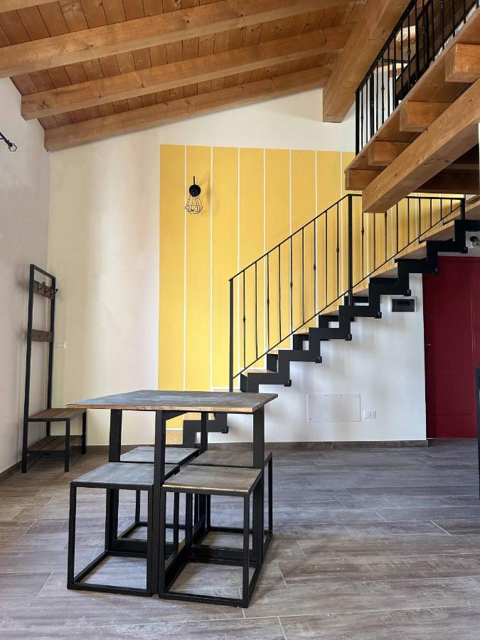 La Volpe Rossa Rooms And Apartments San Felice del Benaco Exterior foto
